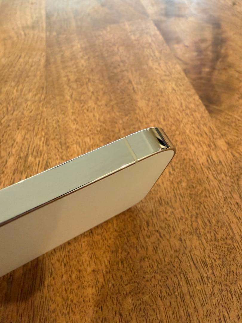 Apple iPhone 14 Pro シルバー　256gb