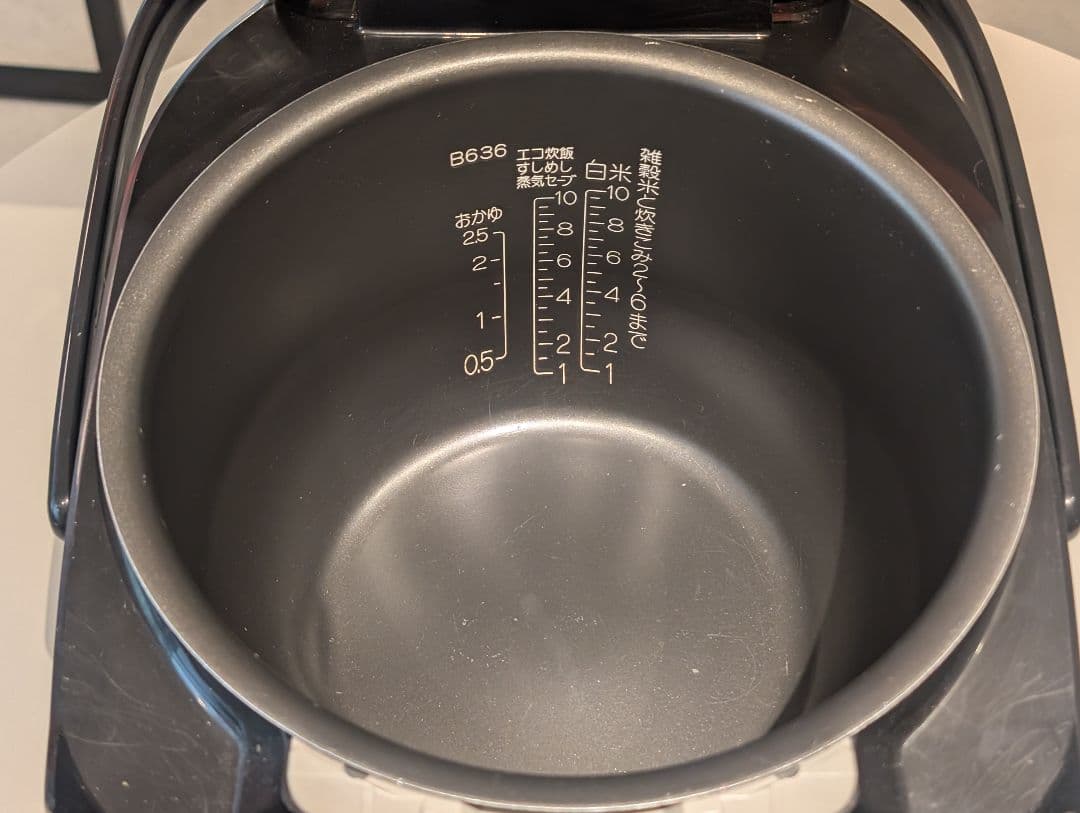 炊飯器 10号炊き Zojirushi NP-ZX18 黒