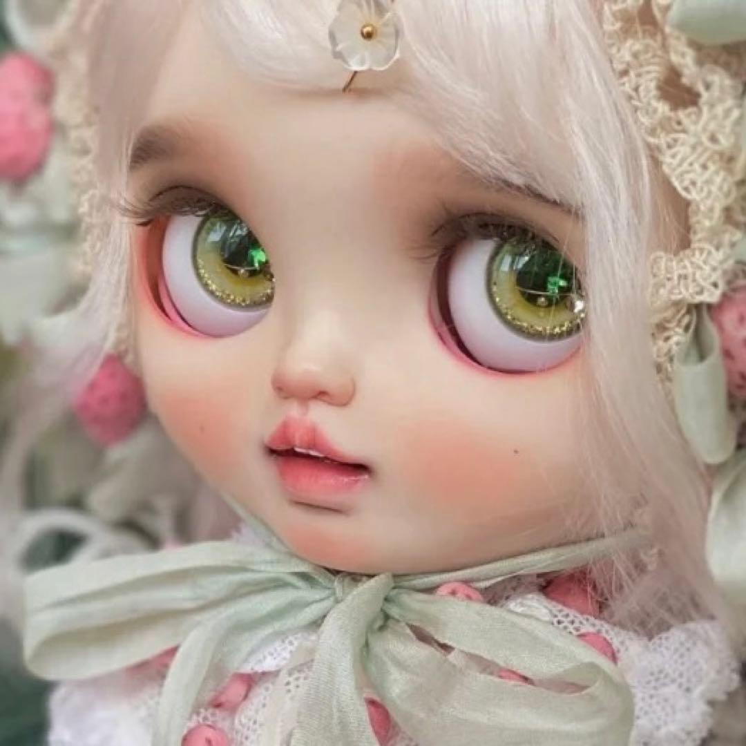 カスタムブライス 海外作家様 かわいい キラキラ いちごちゃん