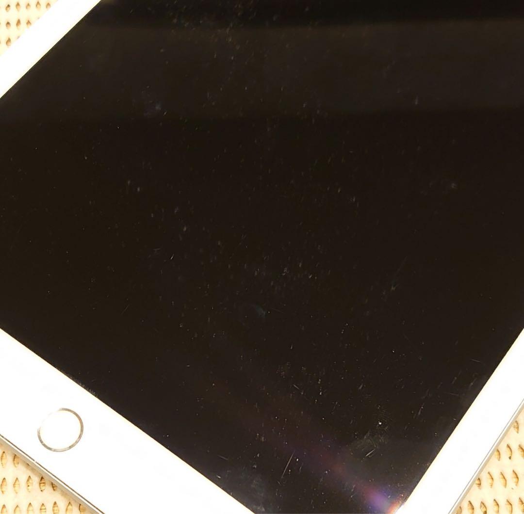 完動品iPad第6世代(A1893)本体128GBシルバー送料込RJF8N