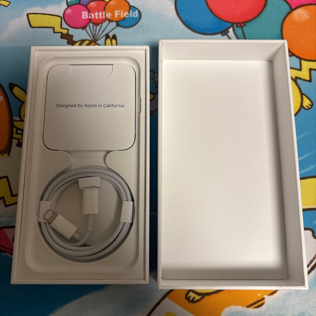 【美品】iPhone SE 第2世代 64GB ホワイト