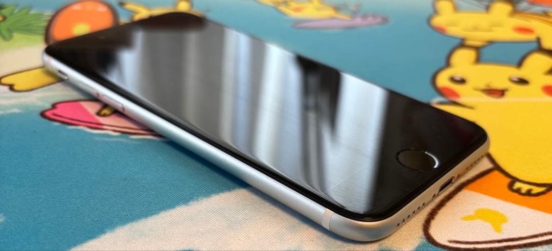 【美品】iPhone SE 第2世代 64GB ホワイト