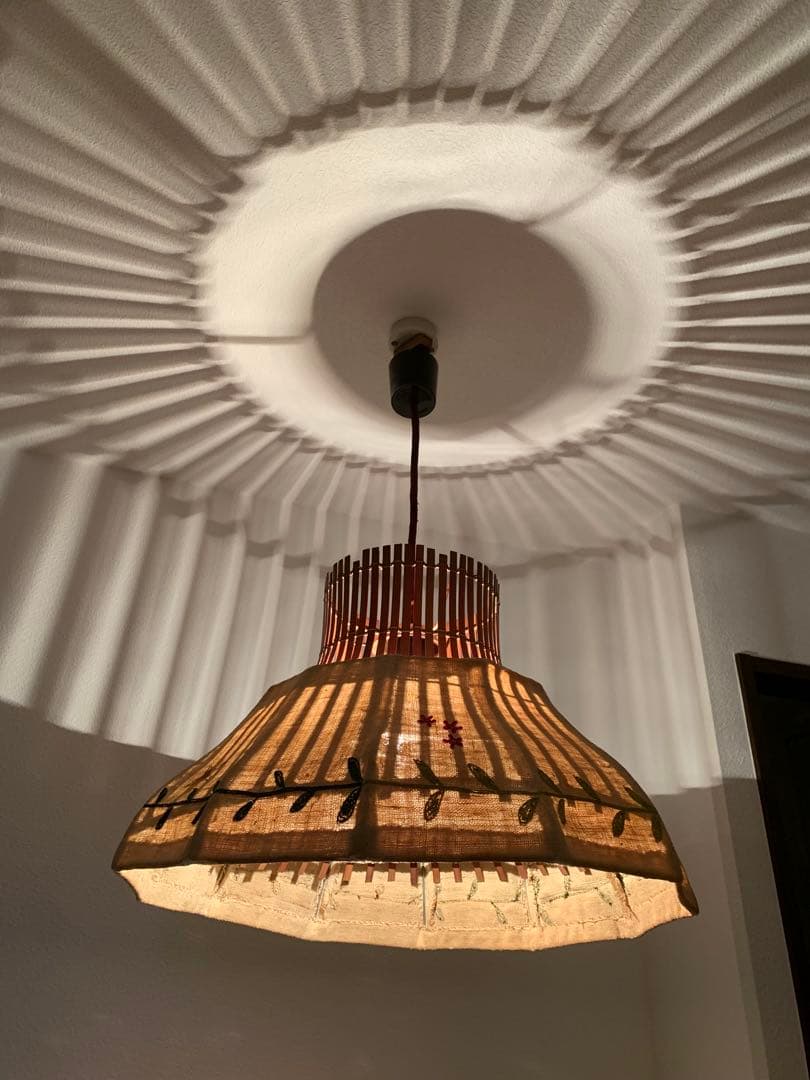 北欧調のペンダントライト 花柄刺繍 アンティーク VINTAGE 昭和レトロ