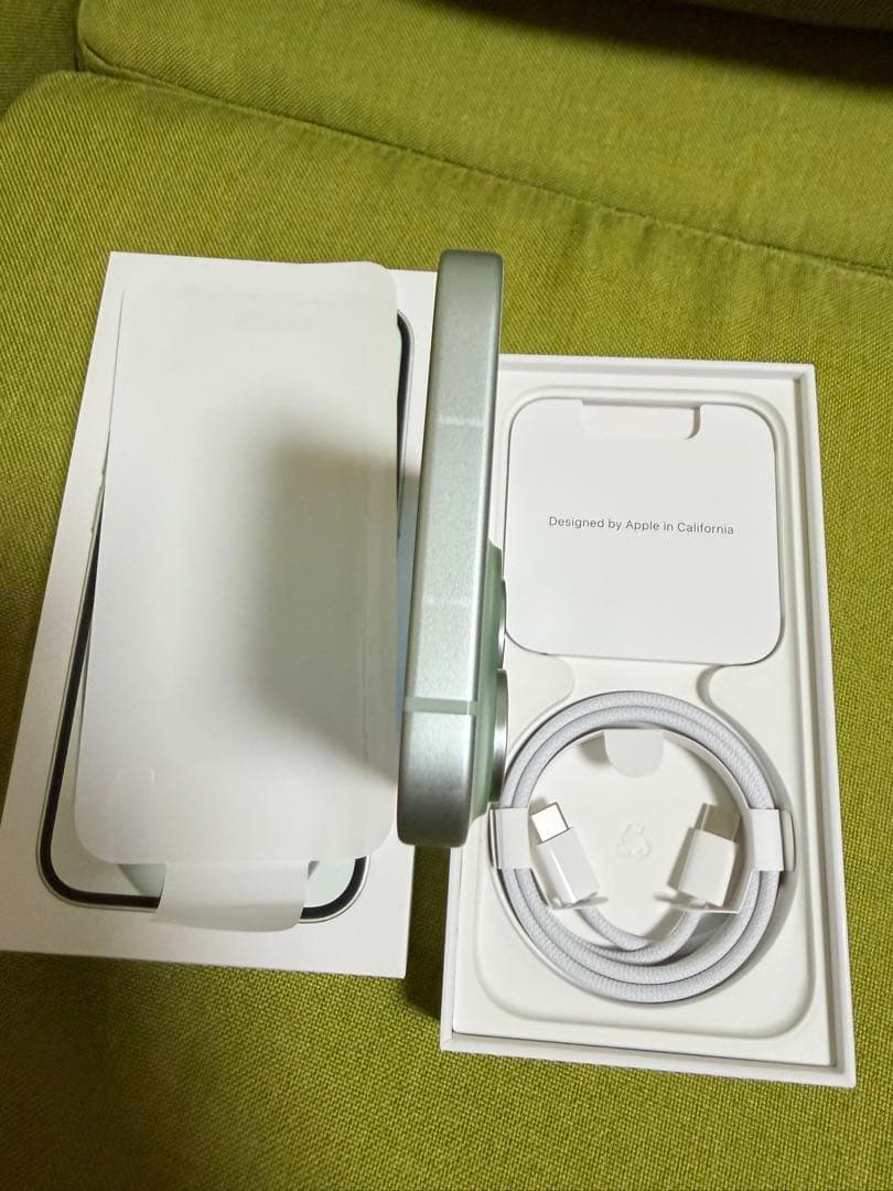 iPhone15 グリーン 128GB SIMフリー