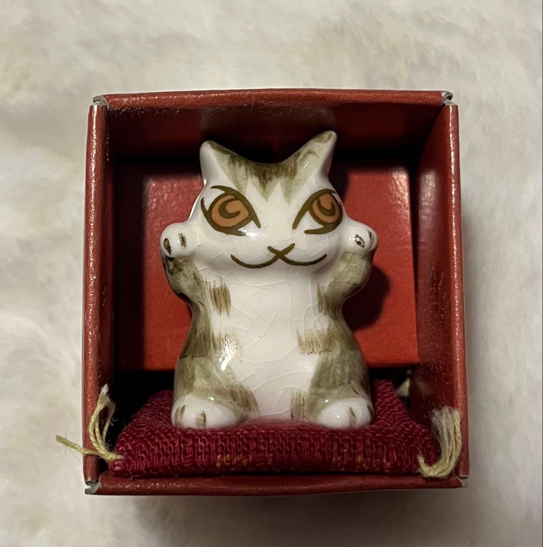 ダヤン 猫だるま おみくじ　置物 インテリア 陶器 わちふぃーるど