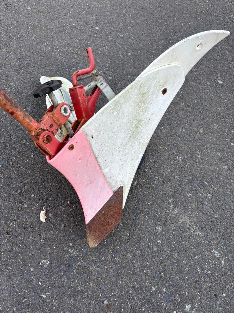 耕運機用アタッチメント 赤白