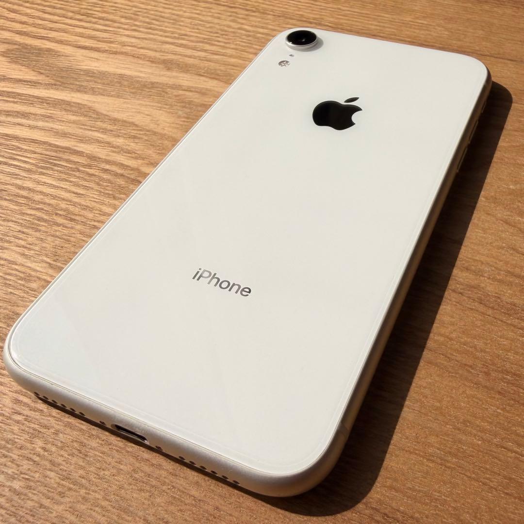 iPhone XR 64GB ホワイト