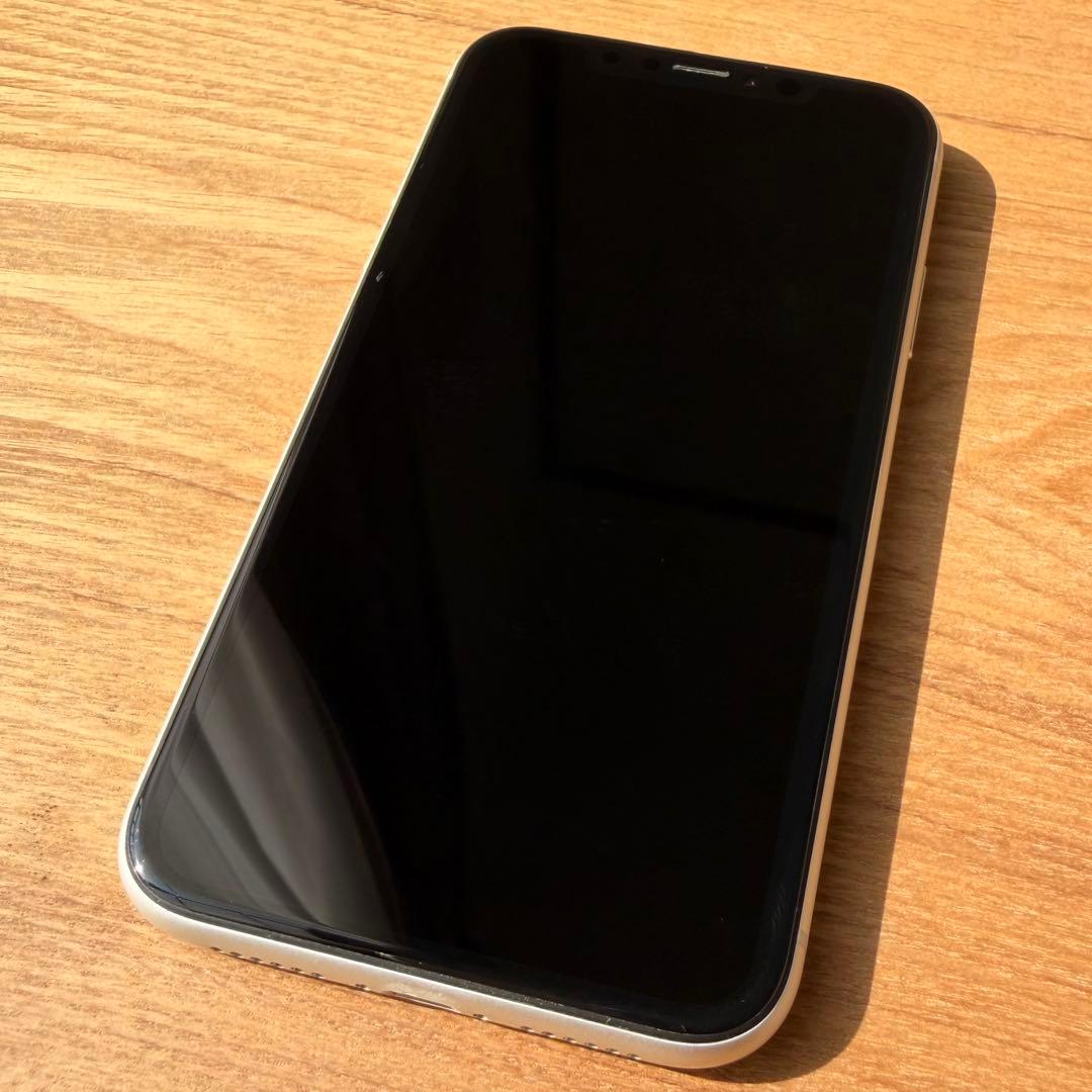 iPhone XR 64GB ホワイト