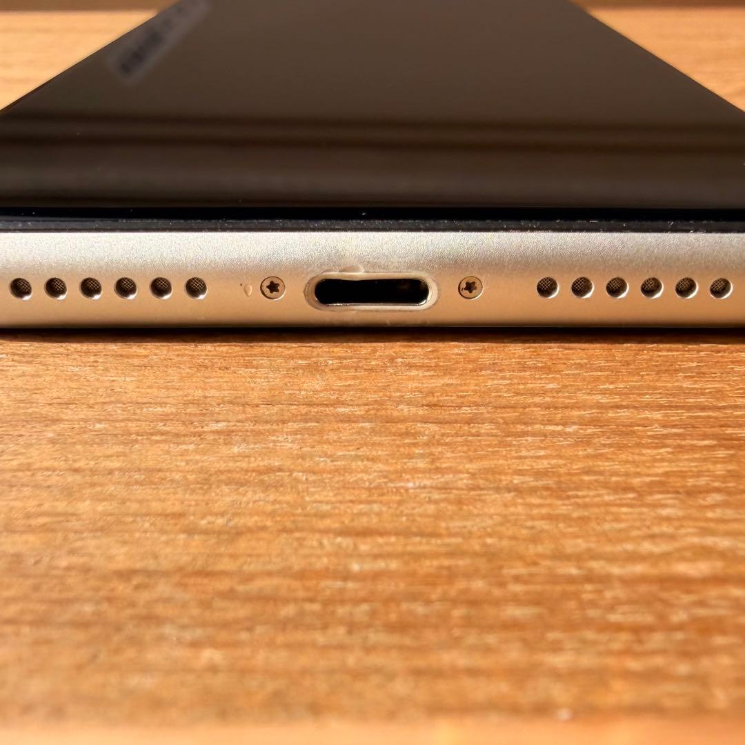 iPhone XR 64GB ホワイト