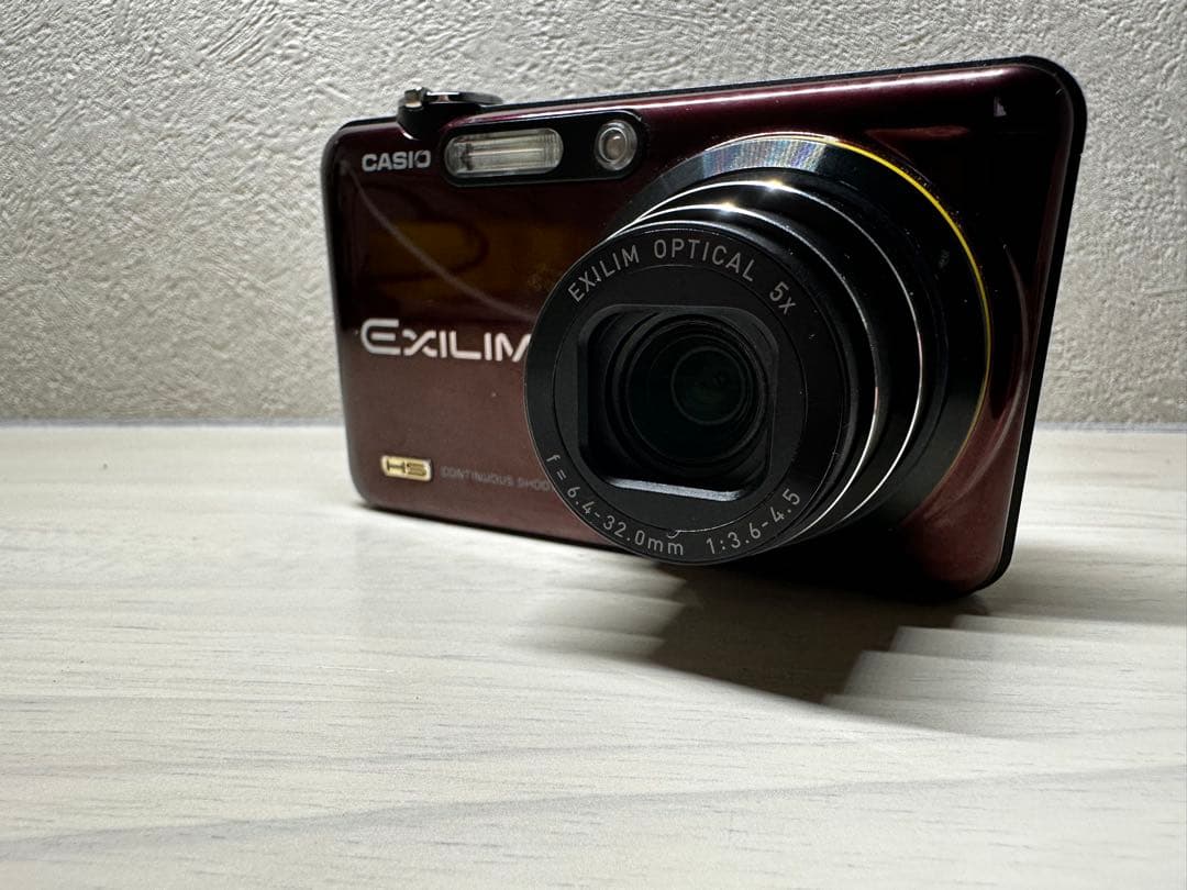 美品【動作品】CASIO EXILIM EX-FC150 デジカメ　ブラック