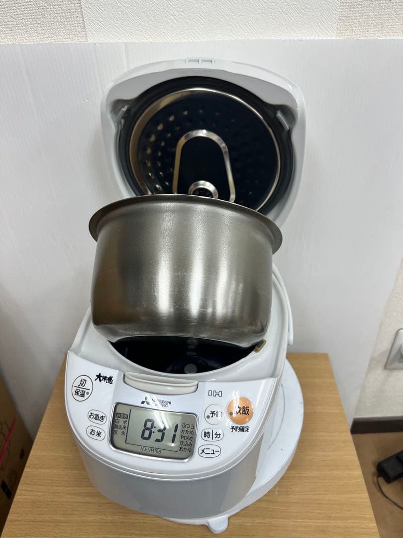 三菱電機 IH炊飯器 1.0L（約5.5合）NJ-NH106-W2018年製