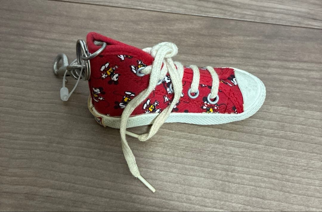 ディズニー　ミッキー　キーホルダー　靴　レトロ　ドナルド　ヴィンテージ