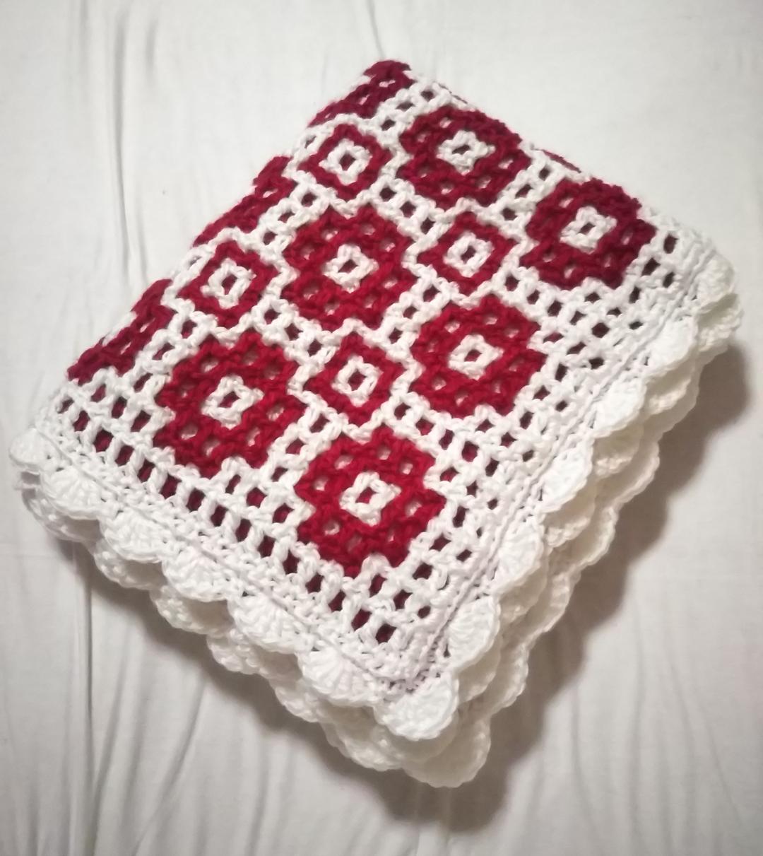 手編み 白いお花＆赤いお花柄のリバーシブルブランケット ひざ掛け 大判