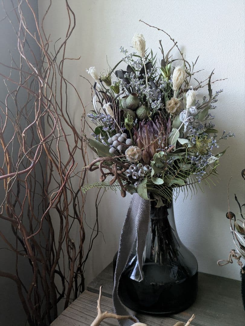 ドライフラワー　スワッグ　インテリア　プロテア