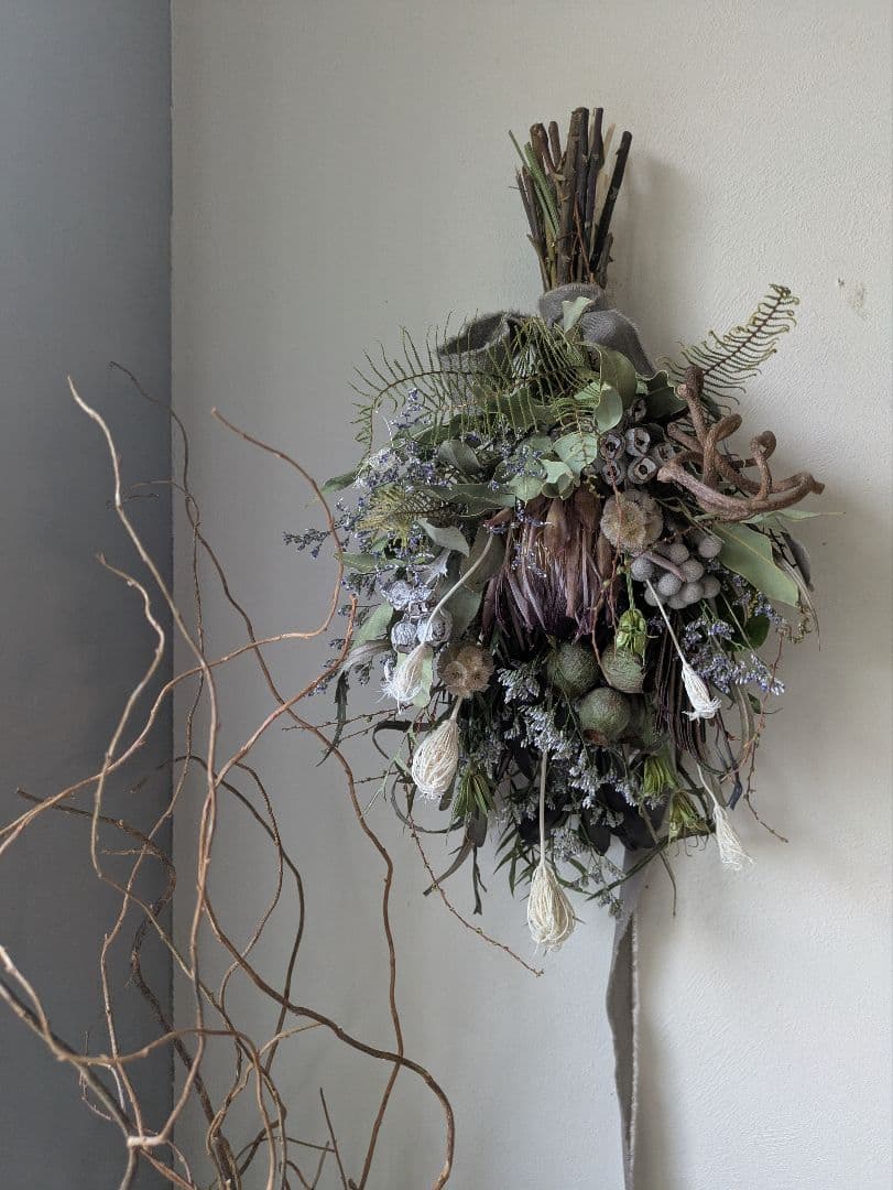 ドライフラワー　スワッグ　インテリア　プロテア