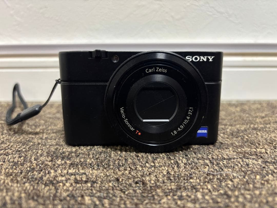 SONY Cyber-shot RX100 20.2MP 本体