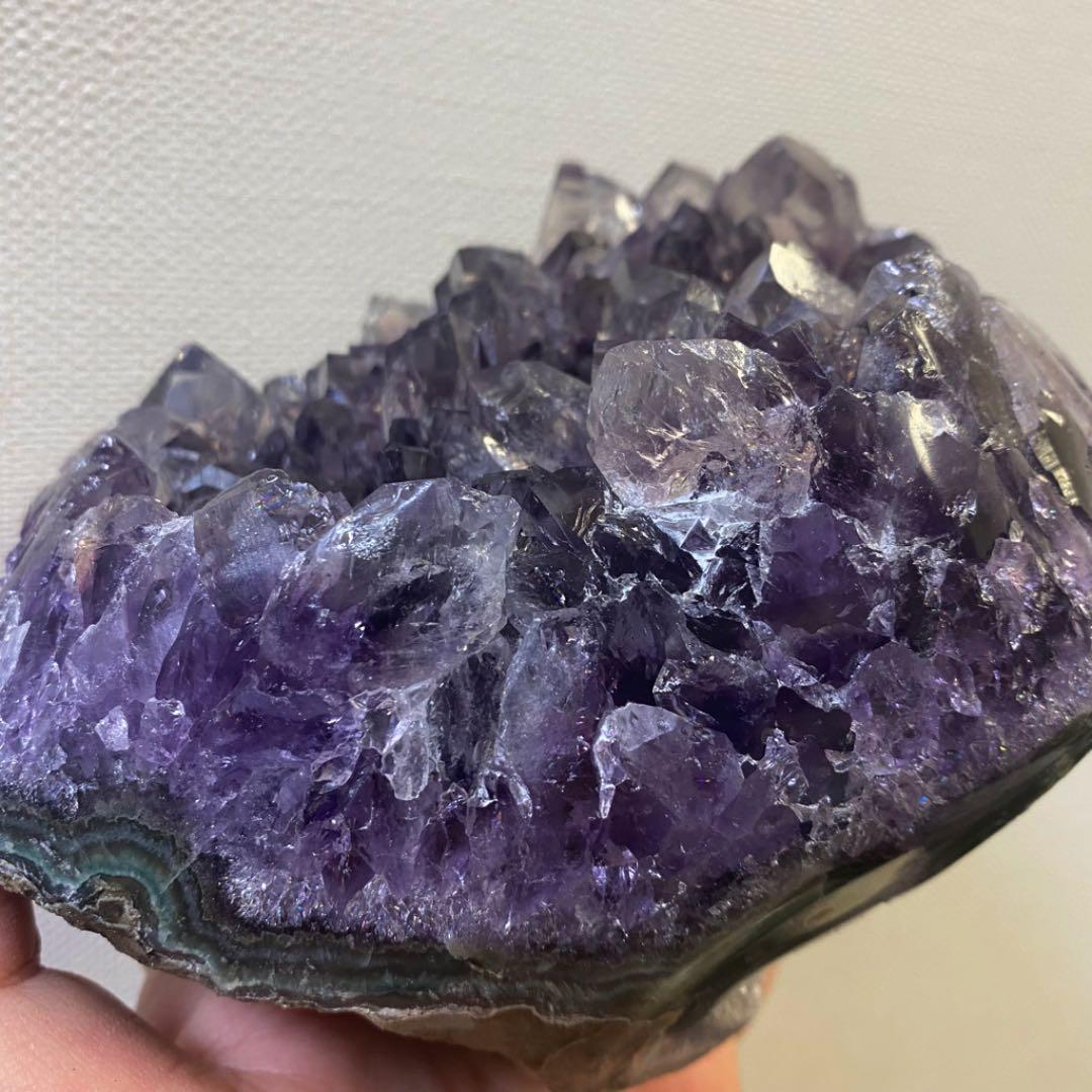 絶品☆濃紫の煌めき☆レインボー☆アメジストクラスターパワーストーン天然石A339