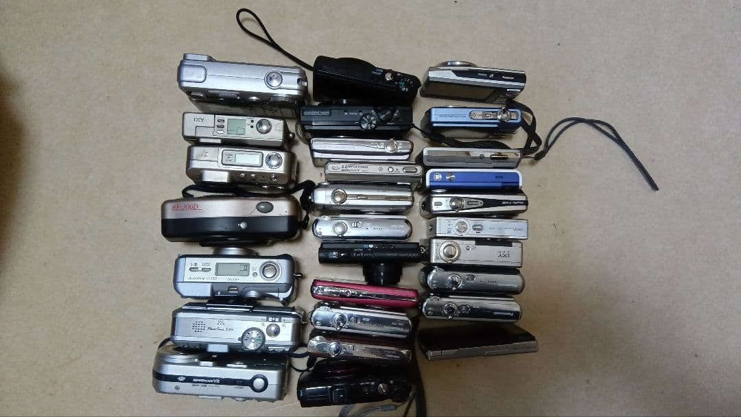 コンパクトデジタルカメラ 28台セット