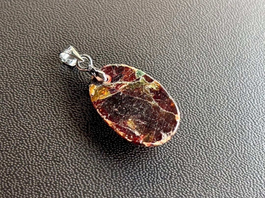 究極品質　絶大なパワーを宿す聖なる魔石　幻のトータスシェル・スファレライトのPT