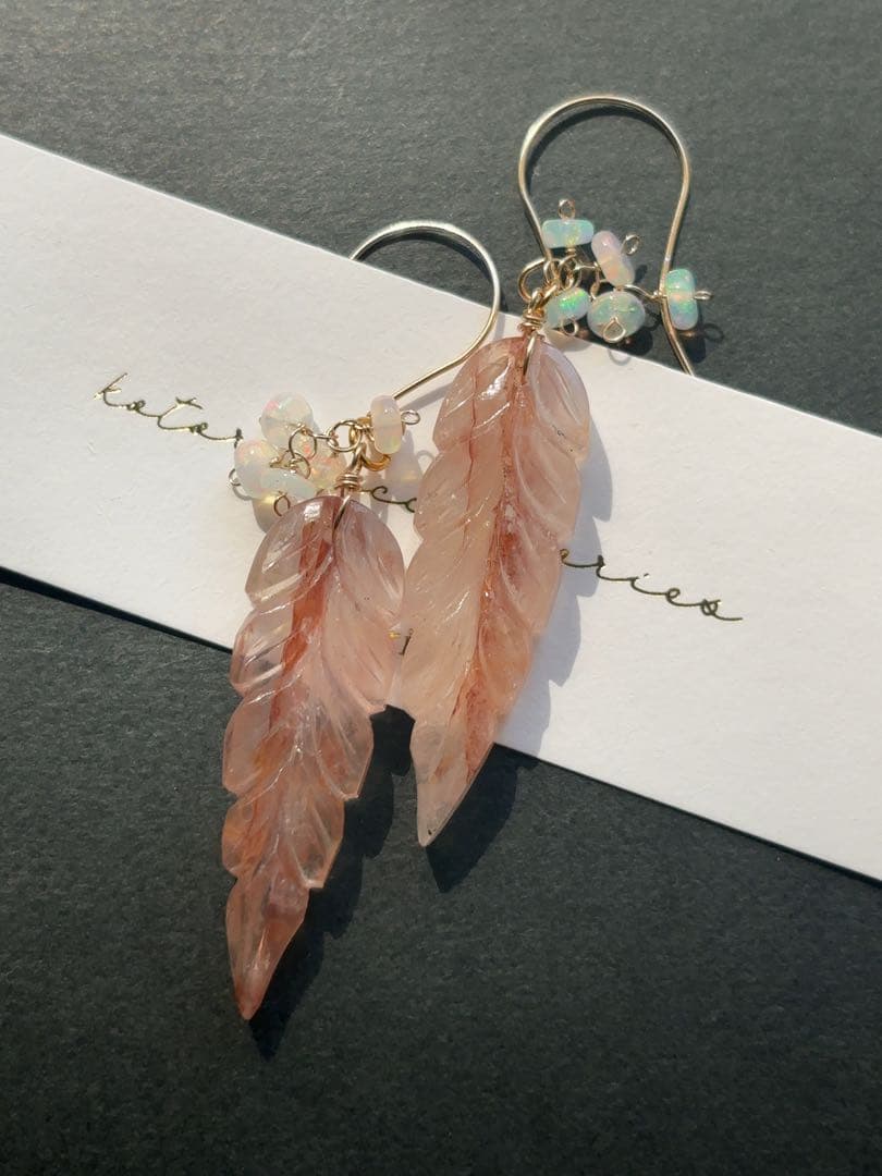 C59 マニカランリーフカービングピアス