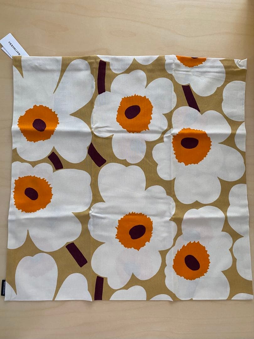 マリメッコ　新品　Pieni Unikko クッションカバー 50×50cm