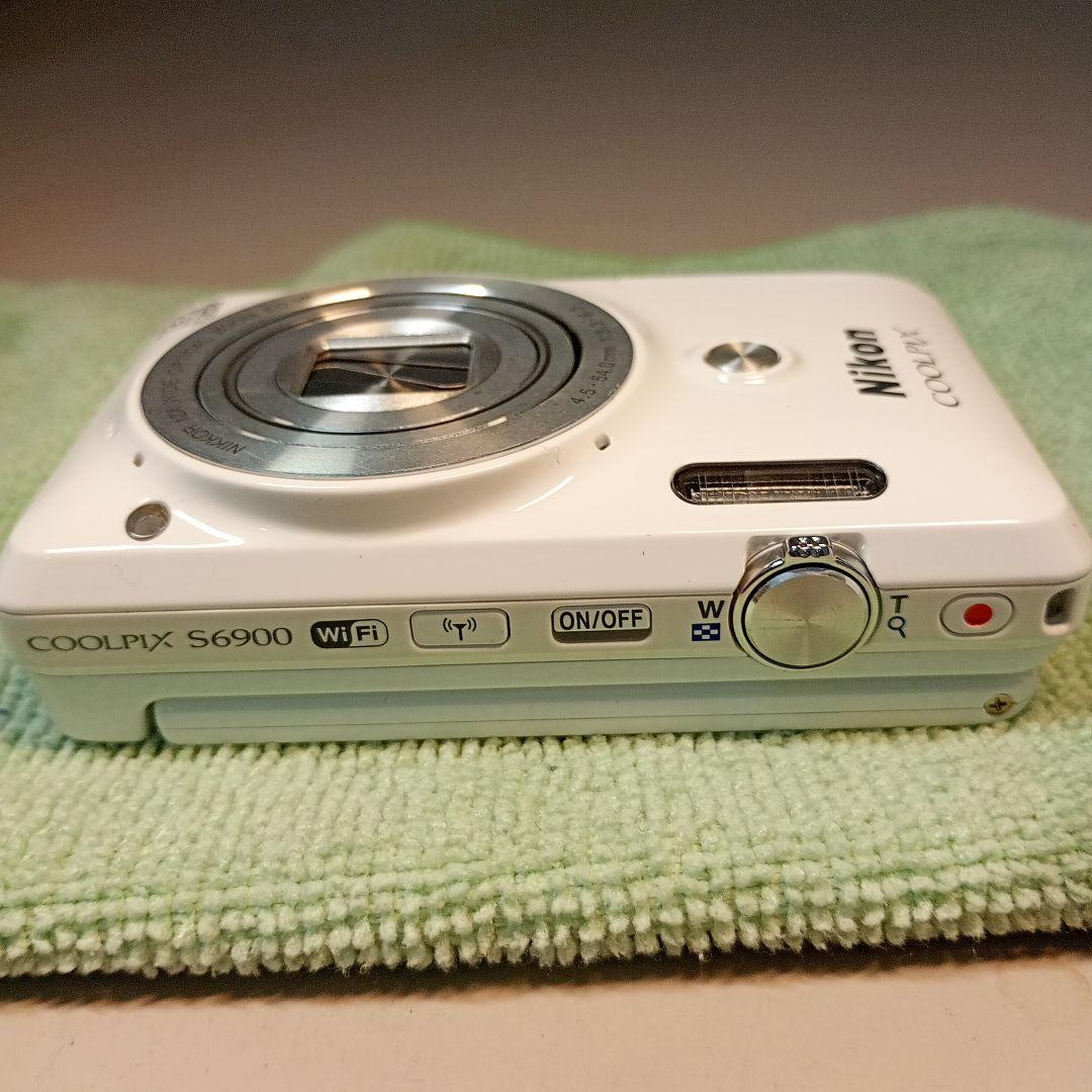 美品動作品 Nikon COOLPIX S6900 WiFi デジカメ ホワイト