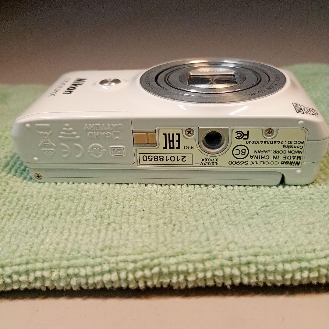 美品動作品 Nikon COOLPIX S6900 WiFi デジカメ ホワイト