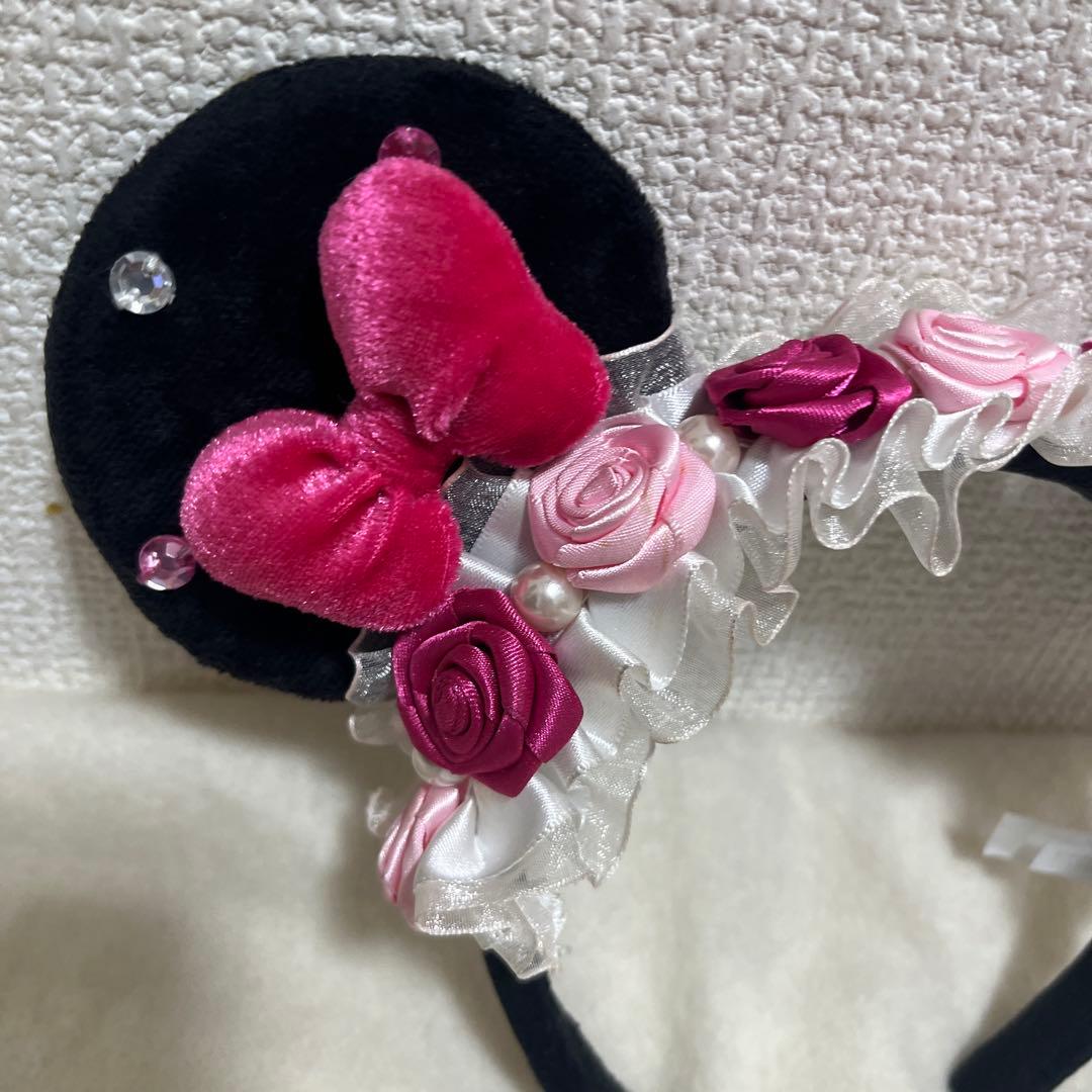 ディズニー　ミニー　バラ　パール　フリル　カチューシャ　薔薇