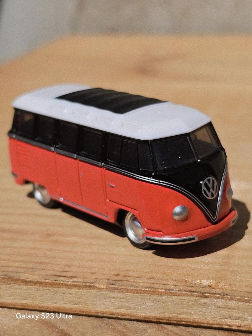 トミカ Volkswagen Type II ミニカー１９７７年、PREMIUM