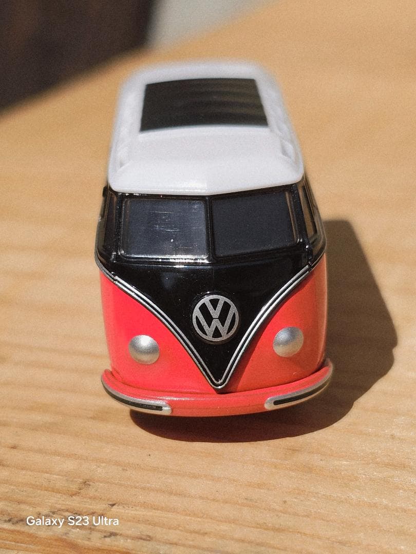 トミカ Volkswagen Type II ミニカー１９７７年、PREMIUM
