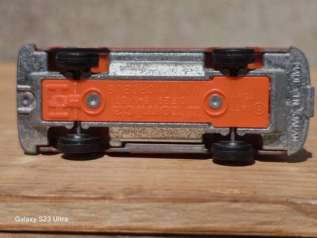 トミカ Volkswagen Type II ミニカー１９７７年、PREMIUM