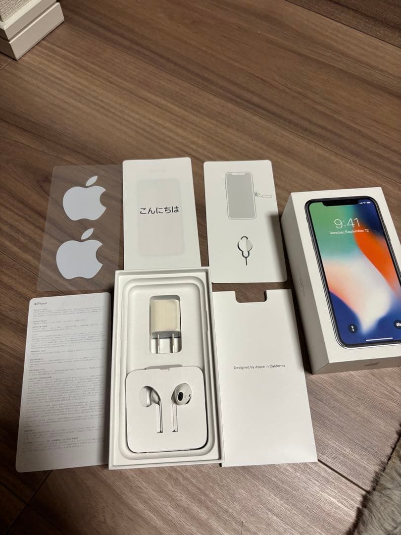 【未使用イヤフォン付】Apple iPhone X 64GB シルバー 本体