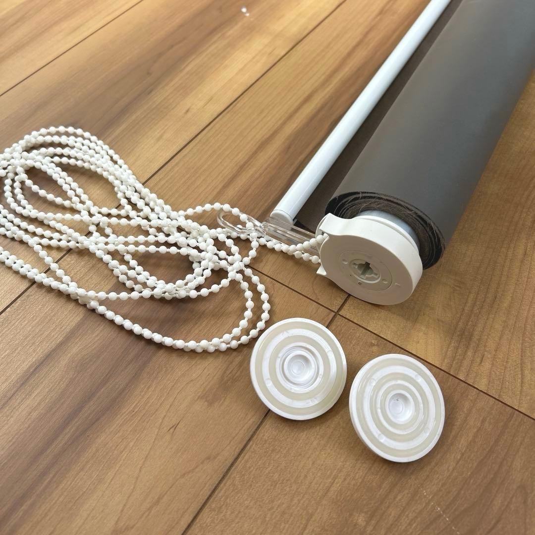 つっぱり式ロールスクリーン ブラウン 1級遮光　簡単取り付け　カーテン