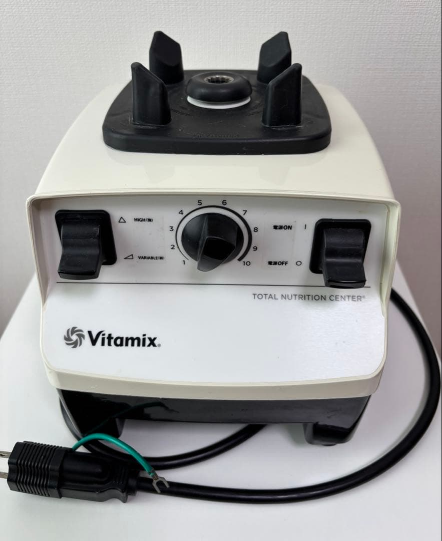 VITAMIX バイタミックス　ホワイト　VM0111