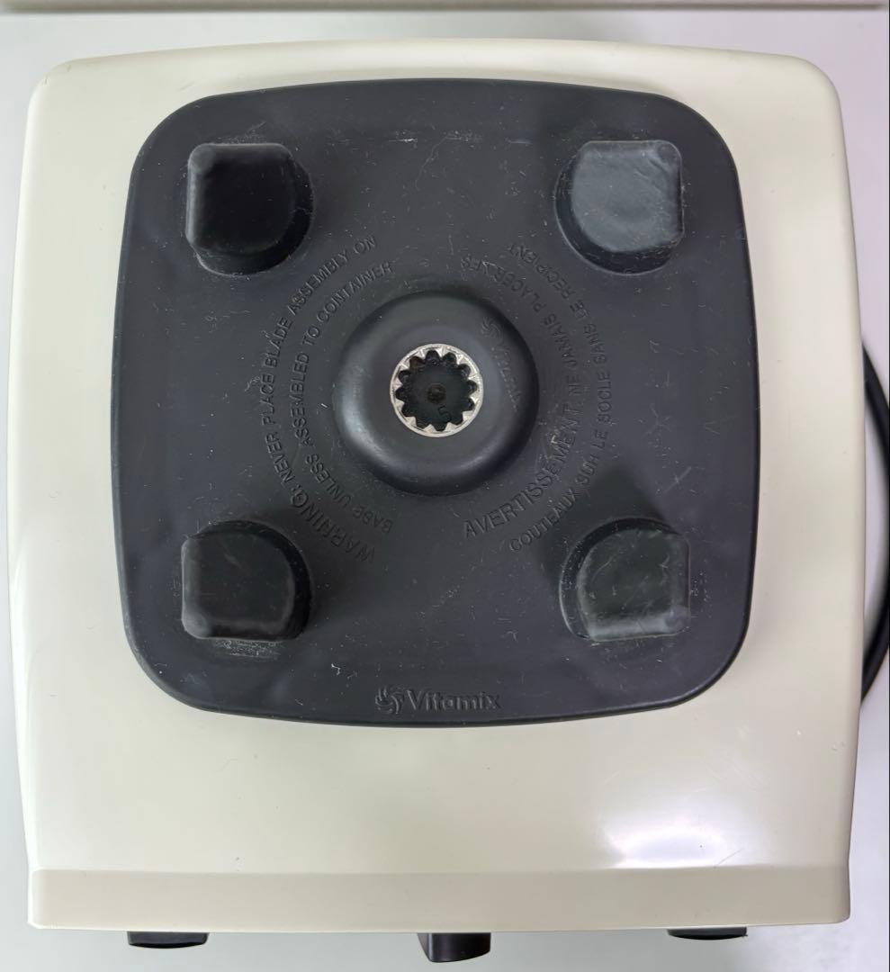 VITAMIX バイタミックス　ホワイト　VM0111