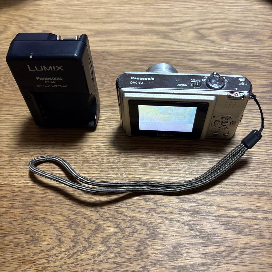 Panasonic DMC-FX2 シルバー