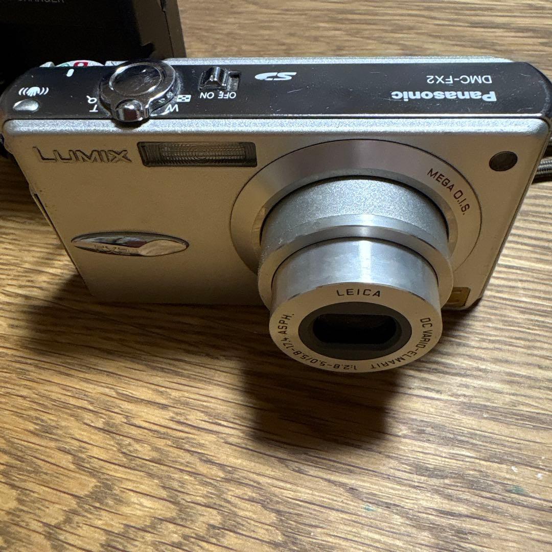Panasonic DMC-FX2 シルバー