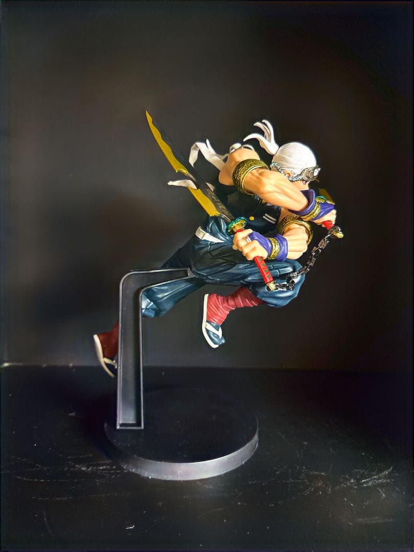 鬼滅の刃　宇髄天元　フィギュア　サプライ　リペイント　塗装