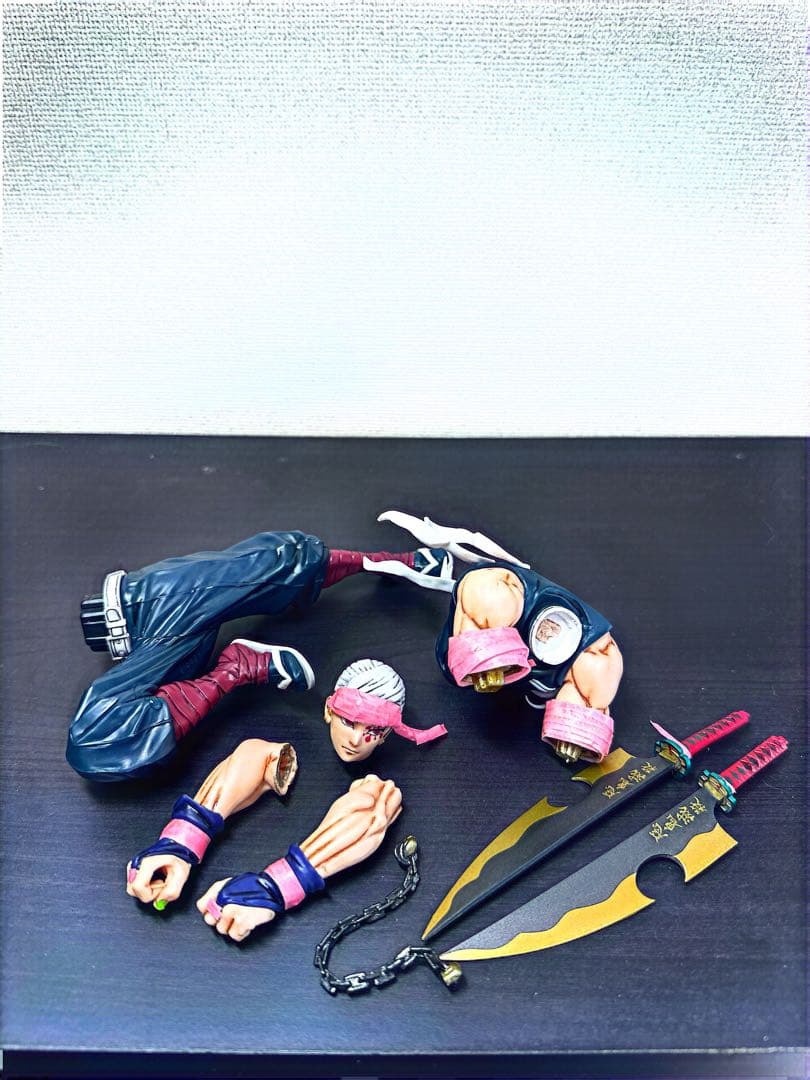 鬼滅の刃　宇髄天元　フィギュア　サプライ　リペイント　塗装