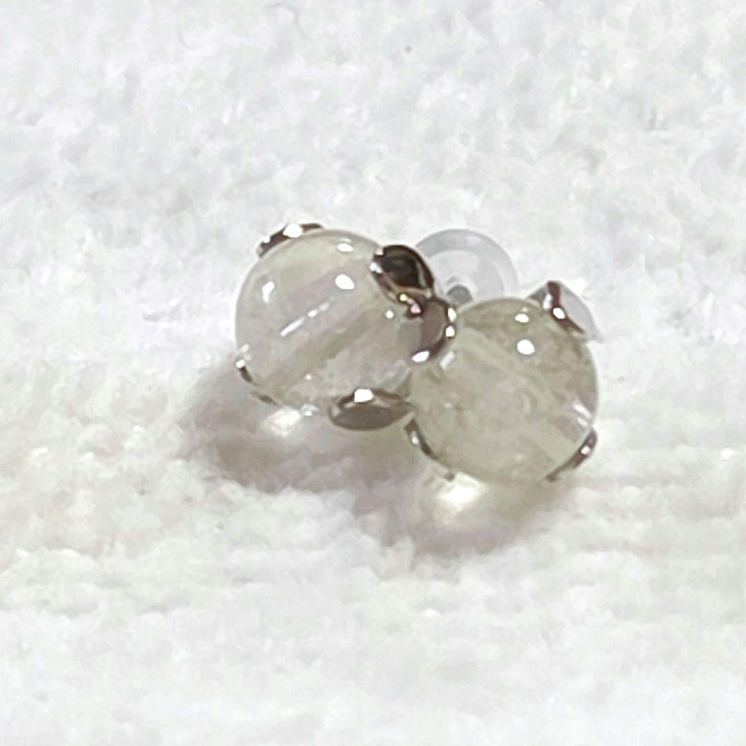 リビアングラススタッドピアス5.5㎜