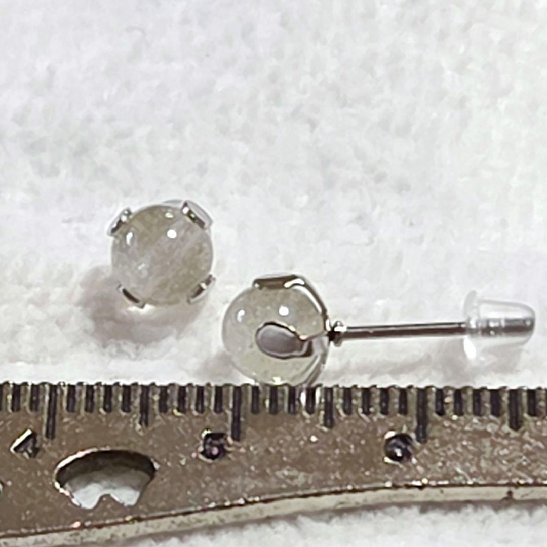 リビアングラススタッドピアス5.5㎜