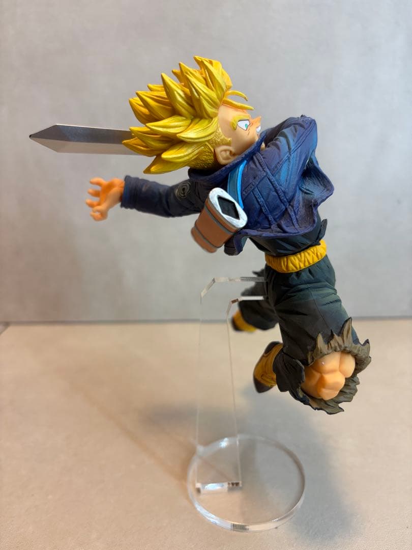 bwfcドラゴンボール トランクス フィギュア【アクリル台座付き】