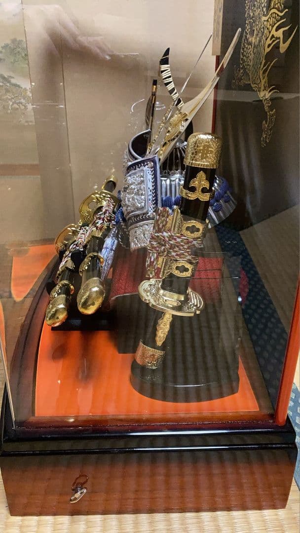 送料無料！　五月人形 兜と刀のセット