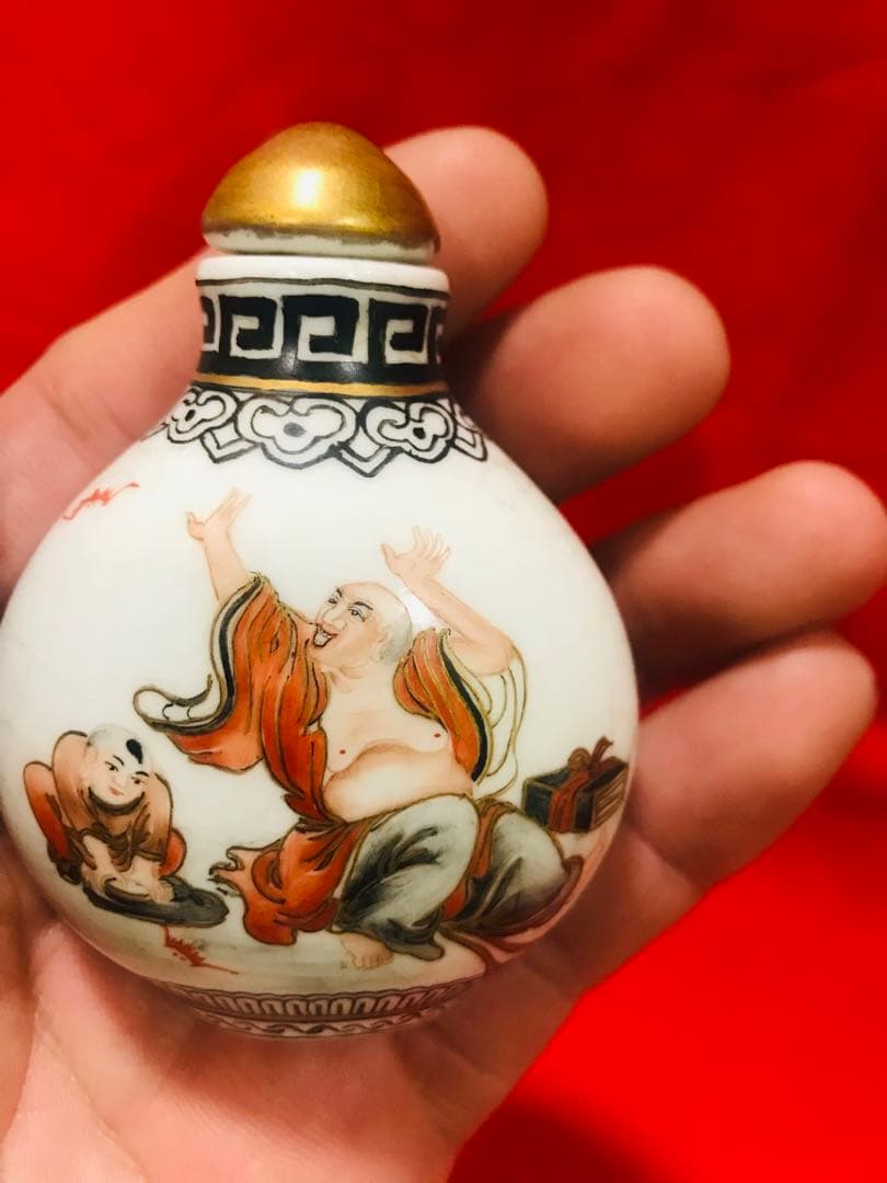 中国 景德鎮 陶磁鼻煙壺 手絵 「笑面佛」