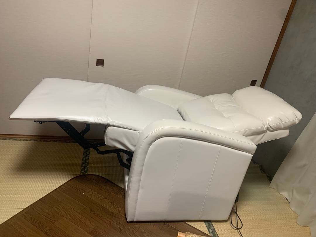 美品 まつエク まつげ エクステ エステ リクライニングソファ 1人掛け 電動