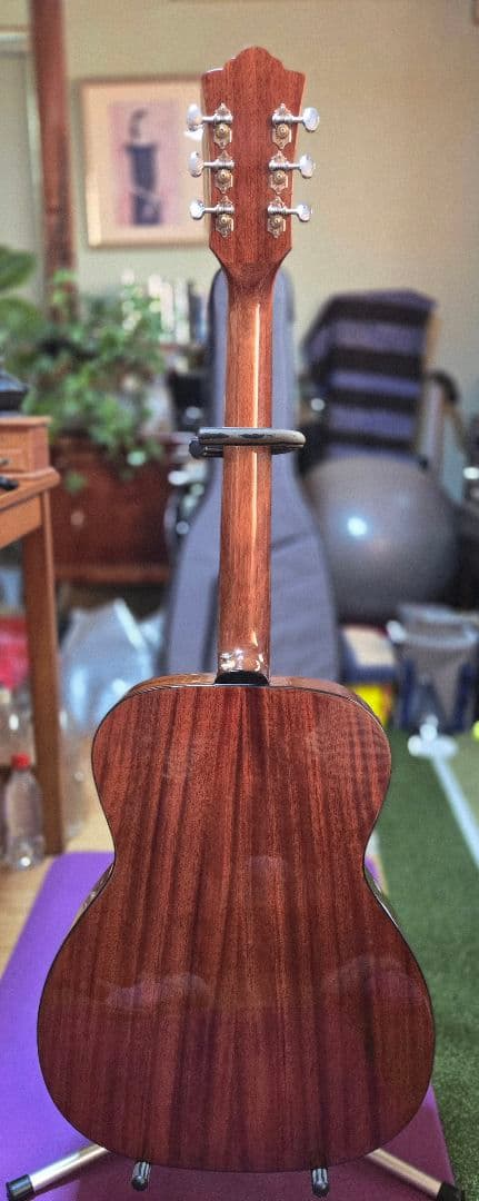 ギター GUILD OM-120