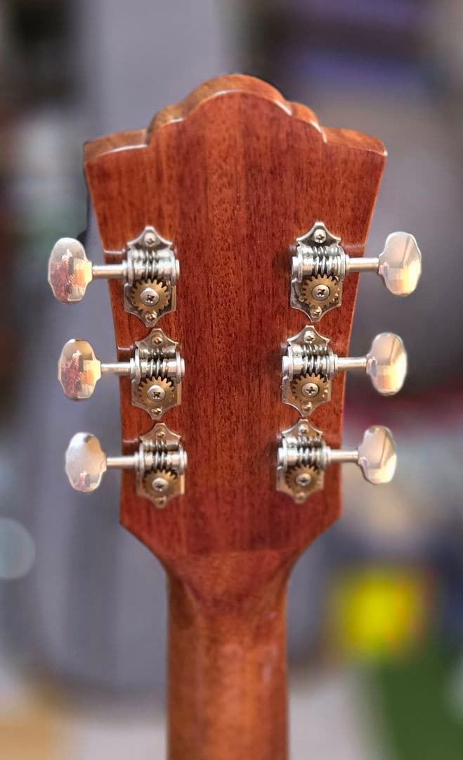 ギター GUILD OM-120