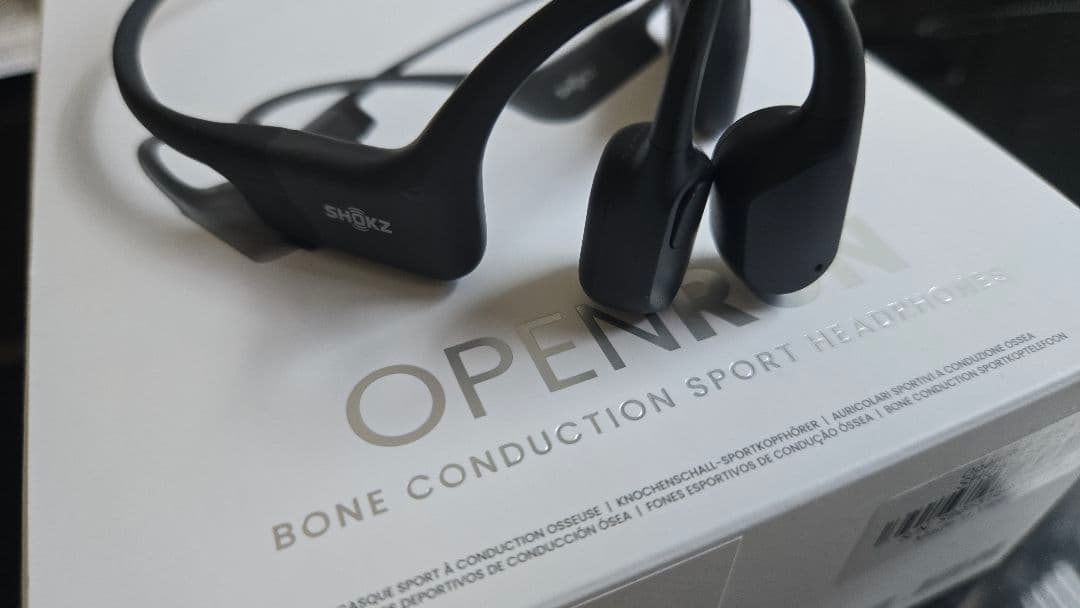 Shokz OpenRun 骨伝導イヤホン
