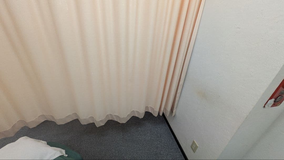 カーテン　整骨院　整体　病院　施設　リリカラ　４枚セット