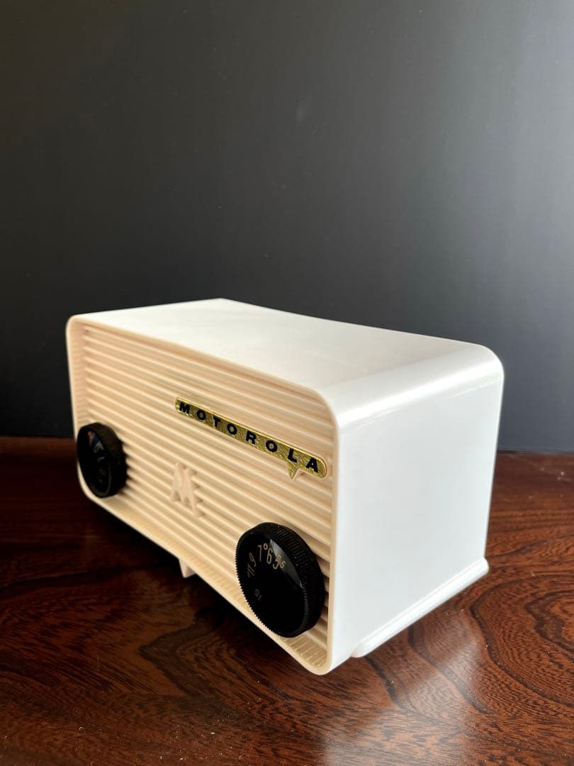 MOTOROLA 真空管ラジオ ホワイト57A アメリカ製